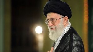 Al Jazeera: Το μέλλον του θεοκρατικού καθεστώτος στο Ιράν μετά τον θάνατο του Χαμενεΐ