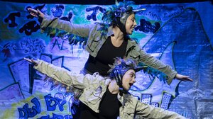 Στο φεστιβάλ Αντίβαρο η παιδική παράσταση "Κόντρα στον άνεμοι: η ιπτάμενη περιπέτεια της Τίρα"