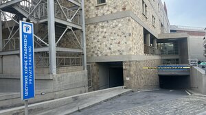 Ηράκλειο: Γιατί παραμένει κλειστό το υπόγειο πάρκινγκ του Πολιτιστικού Κέντρου