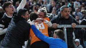 Συγκινεί η μαμά του Τιάγκο Νους: «Οταν τον έβλεπα να πατά το χορτάρι για πρώτη φορά...»