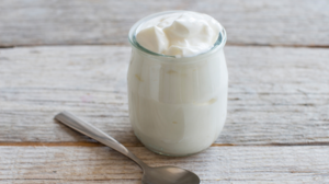 Κεφίρ και γιαούρτι: Ποιo είναι το καλύτερο προβιοτικό 