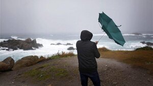 Χαλάει ο καιρός τις επόμενες ημέρες: Βροχές, καταιγίδες και νέα πτώση της θερμοκρασίας