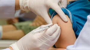 New York Times: Ο FDA σχετίζει θανάτους 10 παιδιών με τα εμβόλια κατά του κορωνοϊού