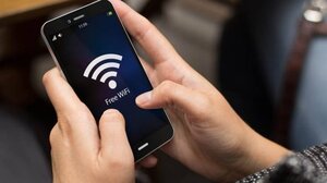Νόμος συνδέει την IP του σπιτιού σου με το ΑΦΜ: Πού θα πέσουν πρόστιμα - Προβλήματα με το free WiFi
