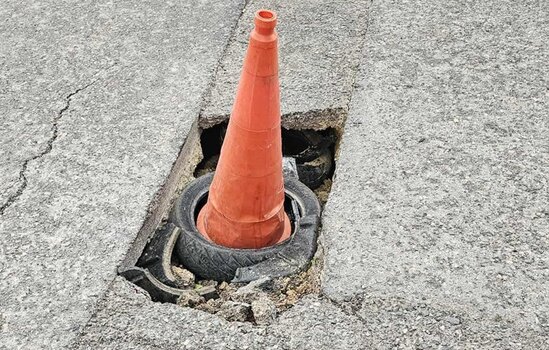 Ηράκλειο: «Οι λακκούβες στους δρόμους κοστίζουν ακριβά στους πολίτες»