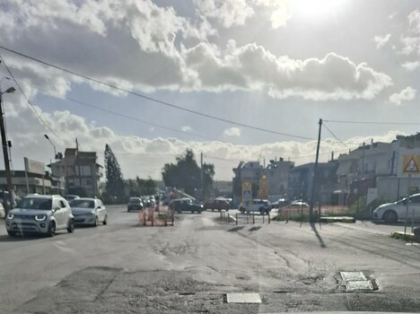 Γεμάτος λακούβες ο δρόμος στον Αϊ Γιάννη Χωστό - Προβληματισμένοι οι κάτοικοι