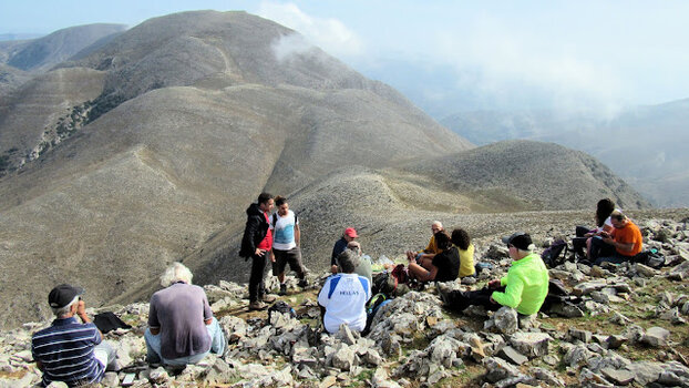 Πεζοπορία στις κορυφές του Όρους Ορνό