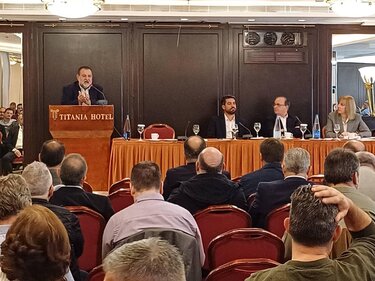 Βασίλης Κεγκέρογλου