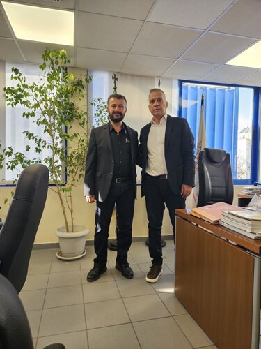 Δήμαρχος Γόρτυνας, επαφές