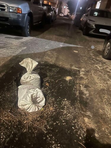 Λακκούβα, οδός Σμπώκου