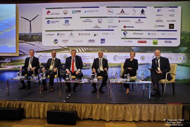 Μανουσάκης Ελληνοαραβικό φόρουμ