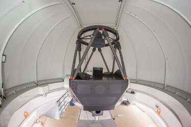 neo tileskopio skinakas