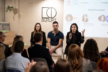 Νίκος Σχετάκης Bizrupt