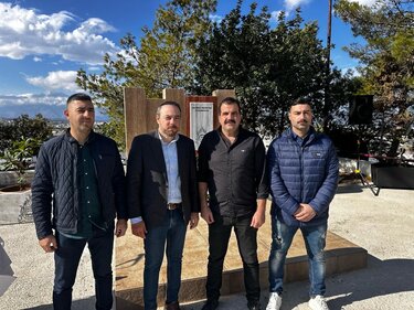 Τιμή στους πεσόντες πυροσβέστες από το Φραγκίσκο Παρασύρη 