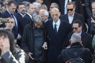 Αντωνιάδης, Κηδεία, Σαργκάνης