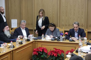 Μητσοτάκης Αρναουτάκης Μενδώνη