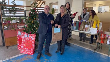 Secret Santa, Πρωτοβάθμια