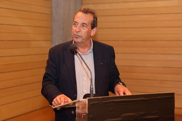 Σύσκεψη, Ζ. Δοξαστάκης