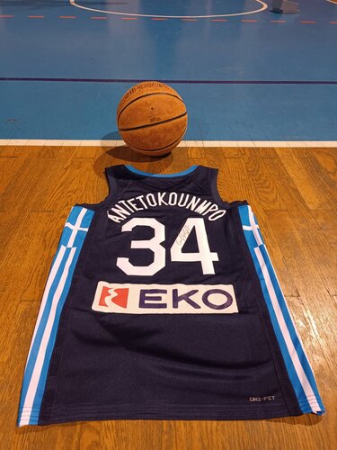 Φανέλα αντετοκουνμπο