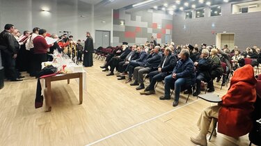 Σεισμόπληκτοι, πρωτοχρονιάτικη πίτα