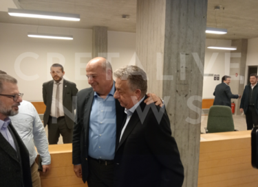 Τσιάρας, Αρναουτακης