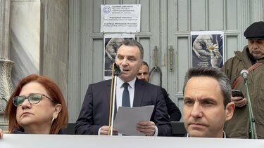 Νίκος Λογοθέτης