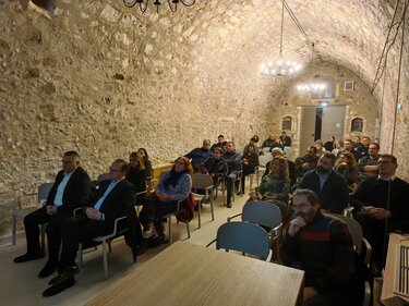 karnavali potamianos