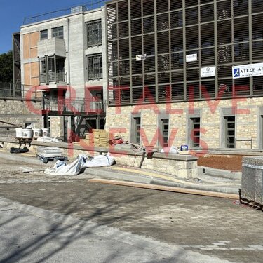 κτίριο περιφέρειας, στάθμευση