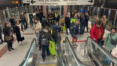 Ακινητοποιημένος συρμός Μετρό Θεσσαλονίκης