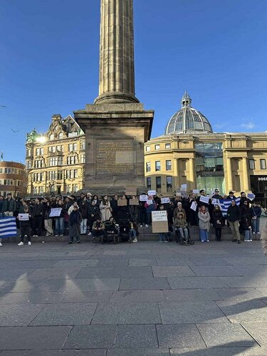Φοιτητές, Newcastle, Τέμπη