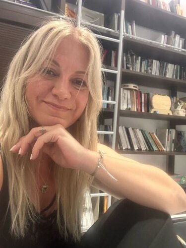 Γιούλη Γιανναδάκη, πορτρέτο