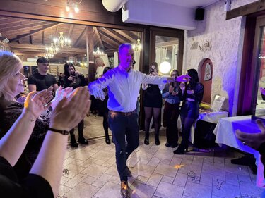 Καθέρης ΑΒΕΕ: Μια γιορτή για την ομάδα μας – Κοπή πίτας 2025