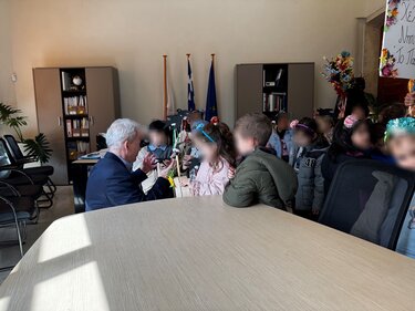 Χελιδονίσματα, Αλέξης Καλοκαιρινός