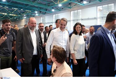 Κυριάκος Μητσοτάκης και Κεραμέως