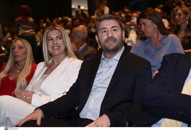 Καραλής, Βιβλίο, Ανδρουλάκης