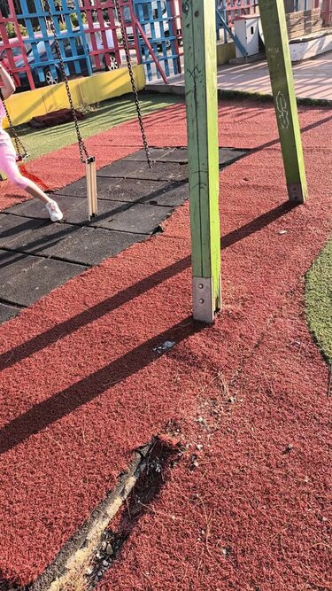 Παιδική χαρά, Γάζι