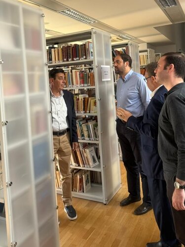 Επίσκεψη Γιάννη Κεφαλογιάννη στη Δημόσια Κεντρική Βιβλιοθήκη Ρεθύμνου