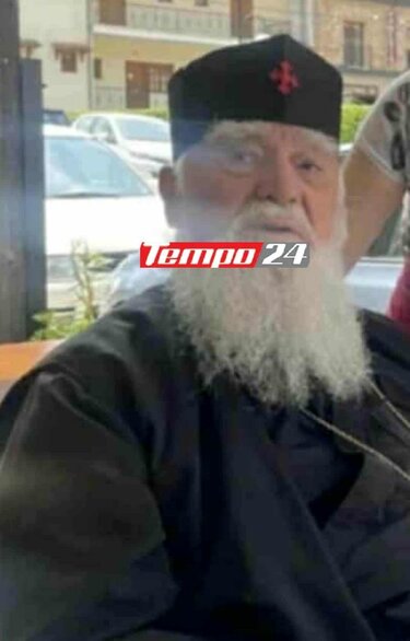 ιερέας πατρα