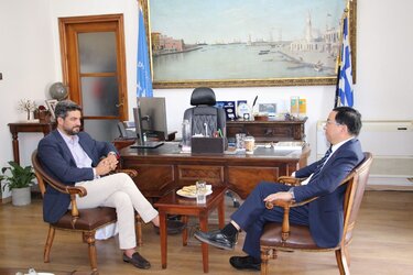 kinezos presbis xania