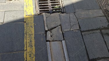 taxiarxou markopoulou6