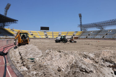 Ξηλώθηκε όλος ο χλοοτάπητας στο Παγκρήτιο (photos)