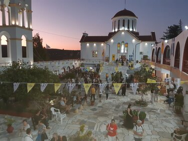 Αγία Μαρίνα Βόνη, Πιστοί