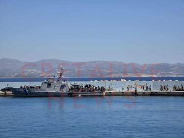 Μετανάστες Αγία Γαλήνη