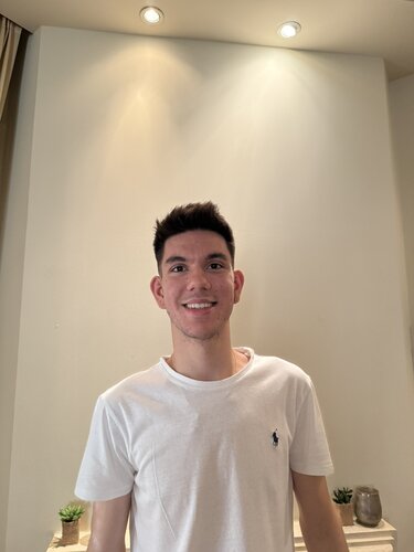 Αντώνης Πετράκης