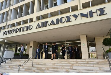 Λάουρα Κοβέσι