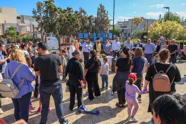 Εγκαίνια της νέας παιδικής χαράς στην Πλατεία Μιχαήλ Κατσαμάνη στο Γάζι