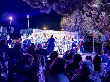 Με φόντο την παράδοση και την κρητική φιλοξενία η αυλαία του 2ο Φεστιβάλ Τεχνών και Πολιτισμού του Δ. Χερσονήσου