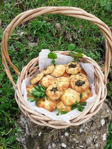 Ντοκιμαντέρ, Χόρτα