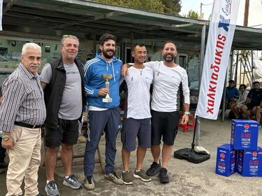 Το πλήρωμα και ο κυβερνήτης του σκάφους JUNE 22