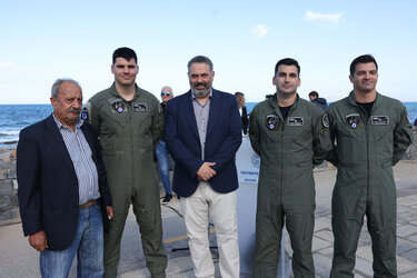 Επίδειξη F16 Καράβολας